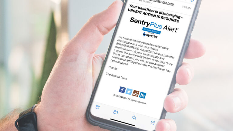 sentry-plus-mail-alert_mobile-closeup_009